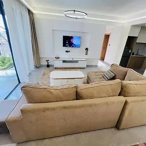 公寓 Luxe 2br Behind A Prime Mall