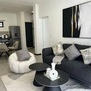Perfect Seduction In Kilimani Apartamento