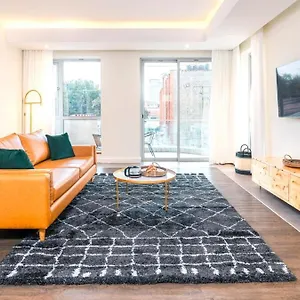Capital M Olive Tree Line 2 Bed By Yourhost, 나이로비