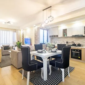 Beautiful One Bedroom With Heated Swimming Pool Fully Equipped Gym Ample Parking Space And Relaxing Rooftop With Breathtaking Views
