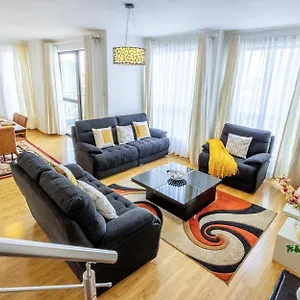 公寓 Kifahari Two Bedroom Duplex Apartment, Pool, Gym, Steam & Sauna 奈洛比