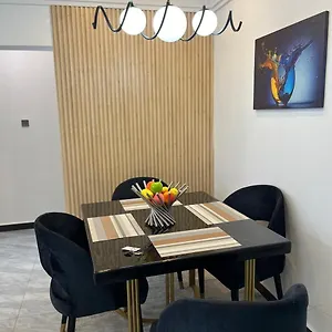 Lägenhet Serene Two Bedroom With Swimming Pool Fully Equipped Gym Ample Parking Space Child Play Area And A Relaxing Rooftop With Scenic Views *