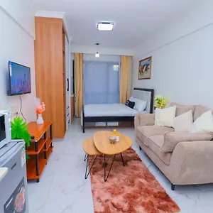 Apartament Flat In Kilimani Estate *