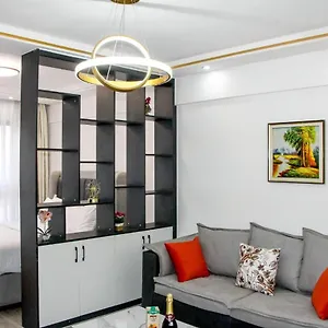 Lägenhet Luxurious With Scenic Views, Children Playground In Kileleshwa
