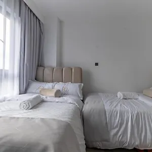 Apartament Elegant Modern Retreat Residencies With Heated Swimming Pool ,fully Equipped Gym And Rooftop Chillspot With Amazing Breathtaking Views *