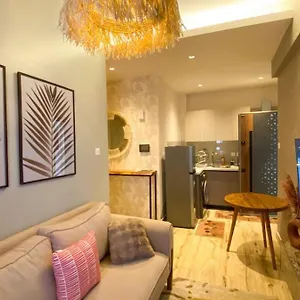 Modern Beautiful 1 Bedroom Apartment! *