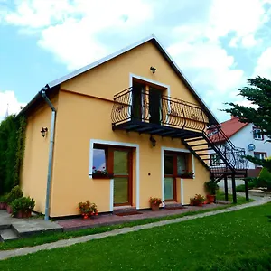 Lodge Nad Potokiem