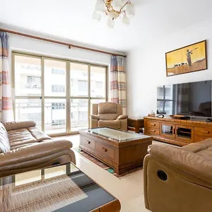 Luxury 3 Bed - Kilimani Apartment *